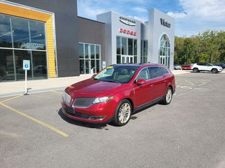 Used 2013 Lincoln MKT AWD image 1