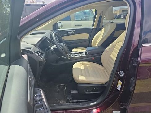 Used 2024 Ford Edge SEL w/ Convenience Package AWD/4WD image 4