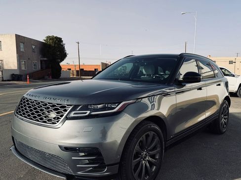 Used 2018 Land Rover Range Rover Velar R-Dynamic SE image 7