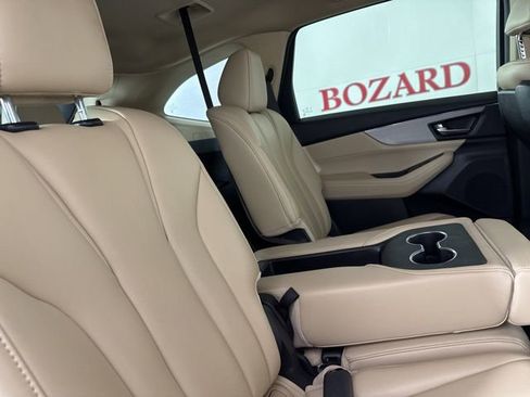 Used 2022 Acura MDX SH-AWD image 18
