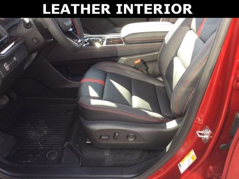 New 2026 Chevrolet Traverse RS w/ LPO, Floor Liner Package image 9