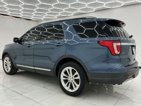 Used 2019 Ford Explorer XLT w/ Equipment Group 201A FWD image 12
