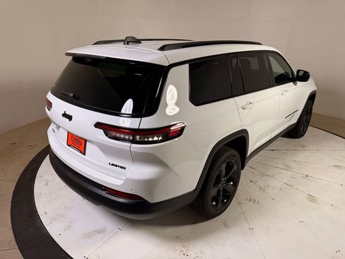 New 2025 Jeep Grand Cherokee L Limited w/ Luxury Tech Group II AWD/4WD image 7