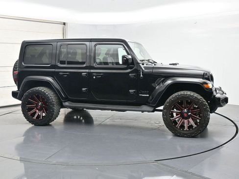 Used 2021 Jeep Wrangler Unlimited Sahara AWD/4WD image 28