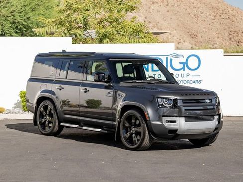 Used 2023 Land Rover Defender 130 SE AWD/4WD image 4
