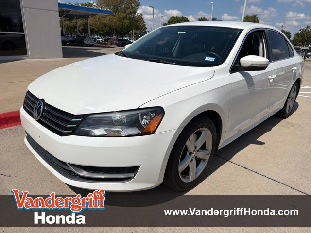 Used 2014 Volkswagen Passat 2.5 SE FWD image 1