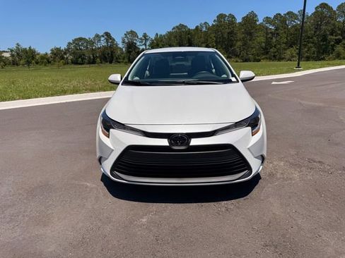 Used 2026 Toyota Corolla LE FWD image 12