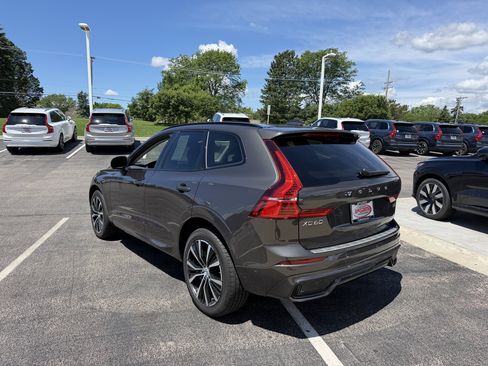 Used 2024 Volvo XC60 B5 Plus w/ Protection Package Premier AWD/4WD image 5