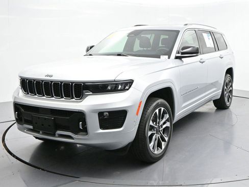 Used 2023 Jeep Grand Cherokee L Overland AWD/4WD image 3