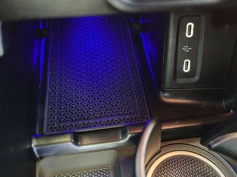 Used 2026 Mercedes-Benz GLC 300 4MATIC image 25