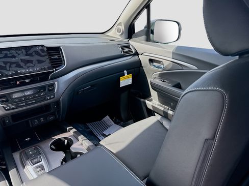 New 2026 Honda Ridgeline RTL image 18
