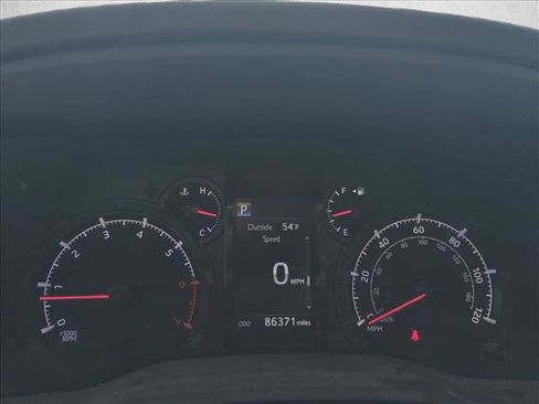 Used 2022 Toyota 4Runner SR5 Premium w/ Moonroof Package image 9