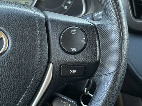 Used 2015 Toyota RAV4 LE image 16