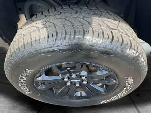 Used 2020 Chevrolet Colorado ZR2 w/ ZR2 Midnight Special Edition AWD/4WD image 33