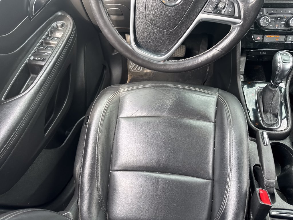 Used 2019 Buick Encore Essence w/ Experience Buick Package AWD/4WD image 22