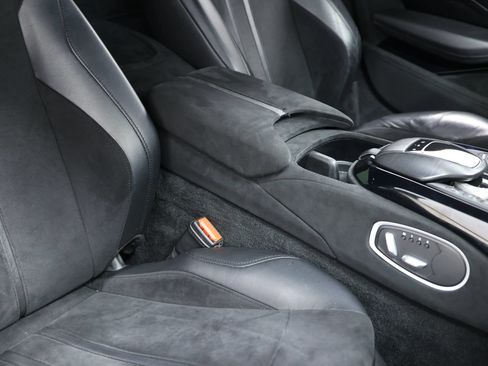 Used 2020 Aston Martin V8 Vantage Coupe RWD image 76