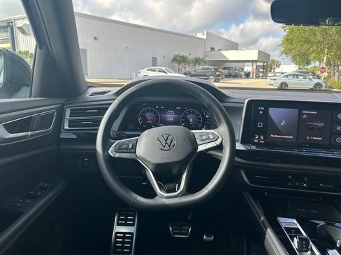 New 2026 Volkswagen Atlas Cross Sport SEL R-Line AWD/4WD image 53