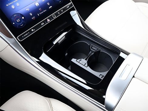 New 2025 Mercedes-Benz C 300 4MATIC Sedan image 28