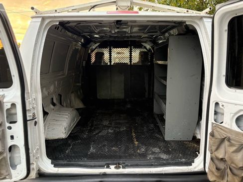 Used 2012 Ford E-150 and Econoline 150 RWD image 10