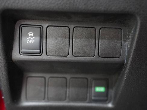 Used 2017 Nissan Rogue Sport S w/ S Appearance Package image 24