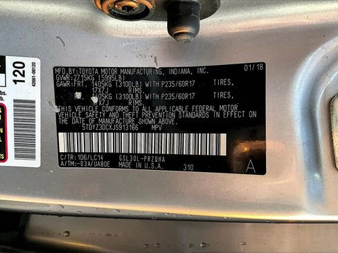 Used 2018 Toyota Sienna XLE w/ XLE Navigation Package image 34