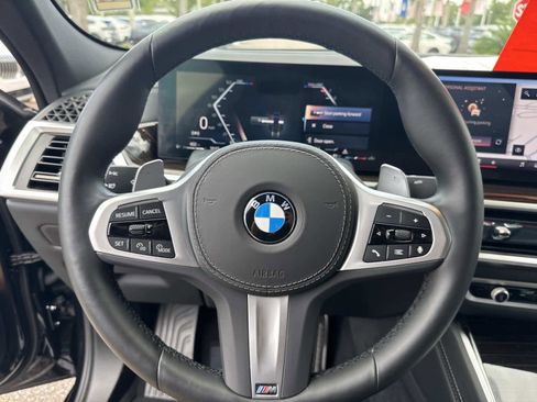 Certified 2025 BMW X6 xDrive40i image 28