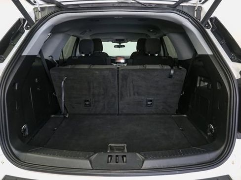 Used 2024 Ford Explorer XLT w/ Class IV Trailer Tow Package AWD/4WD image 11