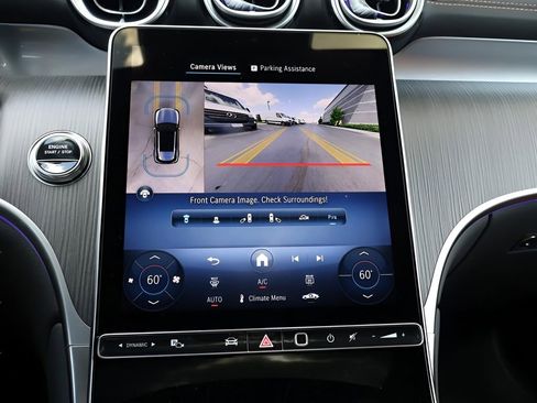 Used 2025 Mercedes-Benz GLC 300 4MATIC image 27