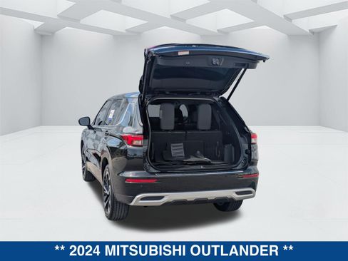 Used 2024 Mitsubishi Outlander SE FWD image 13