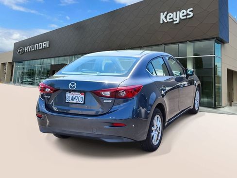Used 2016 MAZDA MAZDA3 i Sport w/ Preferred Equipment Package FWD image 4