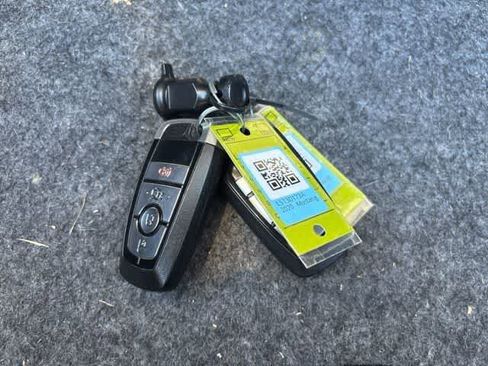 Used 2020 Ford Mustang EcoBoost image 24