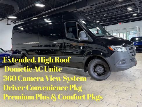 Used 2023 Mercedes-Benz Sprinter 2500 image 1
