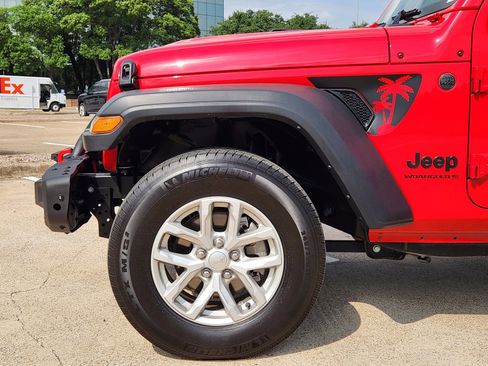 Used 2023 Jeep Wrangler Sport AWD/4WD image 8