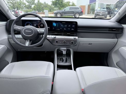 Used 2025 Hyundai Kona SE FWD image 16