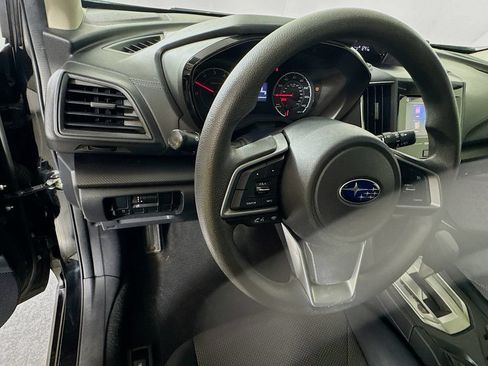 Used 2018 Subaru Crosstrek 2.0i AWD/4WD image 11