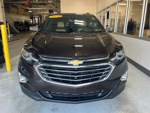 Used 2020 Chevrolet Equinox Premier image 2