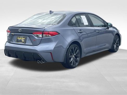 Used 2025 Toyota Corolla SE FWD image 3