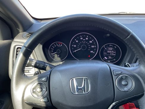 Used 2021 Honda HR-V Sport image 13