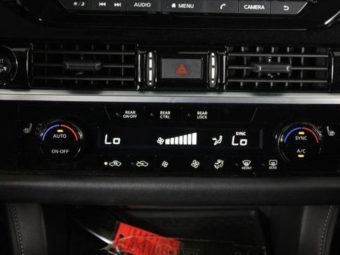 Certified 2025 Nissan Pathfinder SV FWD image 23