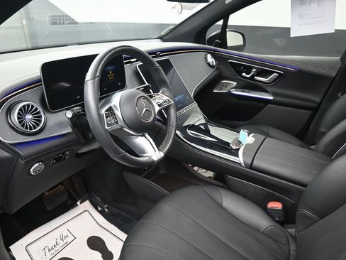 Used 2023 Mercedes-Benz EQE 500 4MATIC SUV image 26