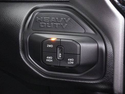 Used 2025 RAM 2500 Laramie AWD/4WD image 20