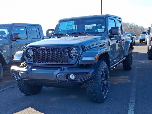 New 2026 Jeep Gladiator Sport AWD/4WD image 3