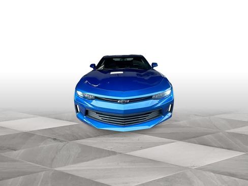Used 2018 Chevrolet Camaro LT RWD image 3