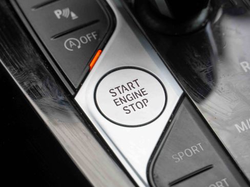 Certified 2023 BMW X4 xDrive30i w/ M Sport Package image 20