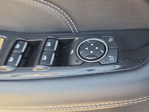 Used 2018 Ford Edge Titanium w/ Ford Safe & Smart Package FWD image 29