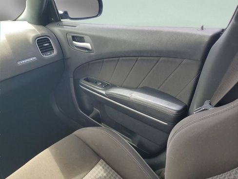 Used 2019 Dodge Charger R/T RWD image 13