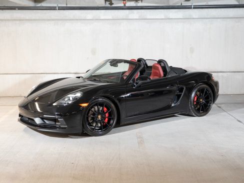 Certified 2021 Porsche 718 Boxster GTS RWD image 1