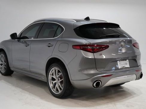 Used 2020 Alfa Romeo Stelvio Ti w/ Active Blind Spot Package AWD/4WD image 5