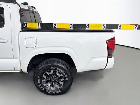 Certified 2022 Toyota Tacoma SR image 14