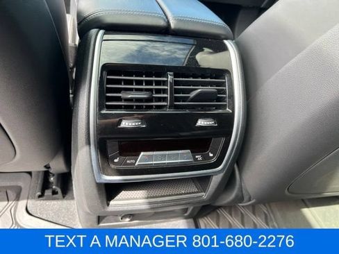 Used 2020 BMW X7 xDrive40i w/ M Sport Package AWD/4WD image 39
